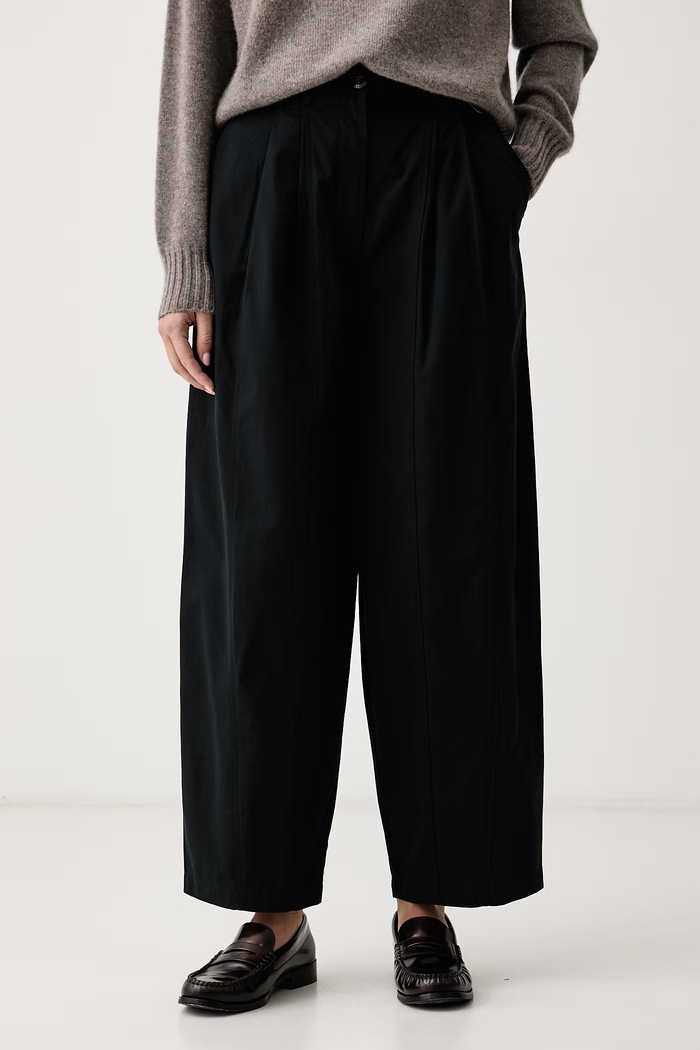 Barbour Spodnie damskie bawełniane Glynis czarny LTR0414