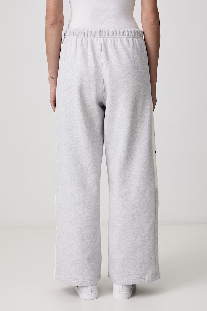 Odzież adidas Originals Adisignature NY spodnie dresowe z bawełną damskie LD1664 szary