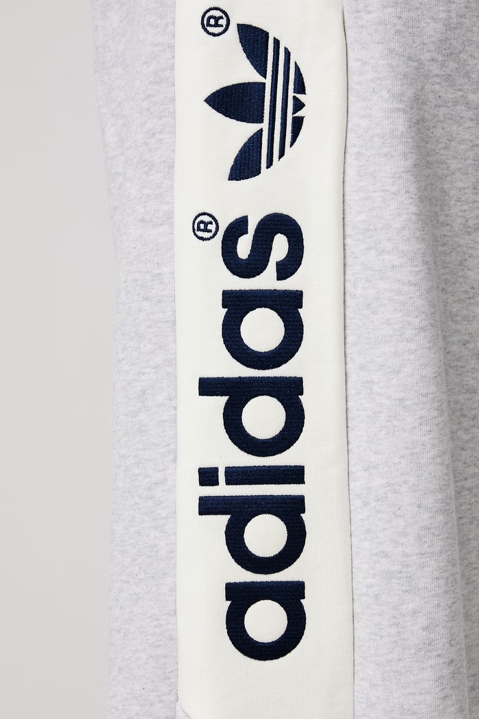 Adisignature NY spodnie dresowe z bawełną damskie adidas Originals szary LD1664