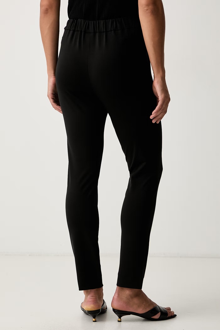 Дрехи Marella панталон slim fit дамски с лиосел Emme by Marella 2625786031200 черен