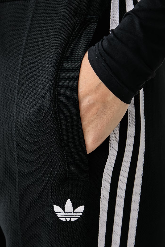Donji dio trenirke za žene Adilenium Season 6 Straight Knit adidas Originals crna LH1935