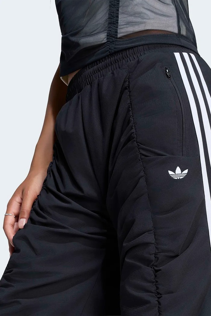 Spodnie dresowe męskie Adilenium Season 6 Ruffled adidas Originals LH1930 czarny