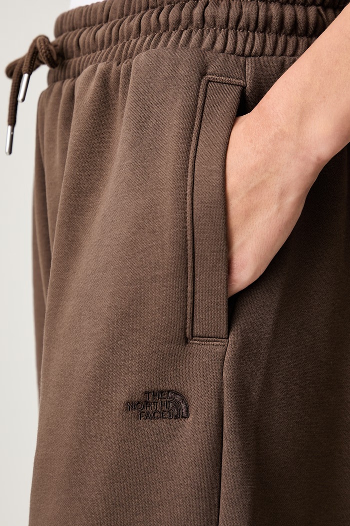 The North Face spodnie dresowe damskie z bawełną Essential brązowy NF0A8CWD1OI1