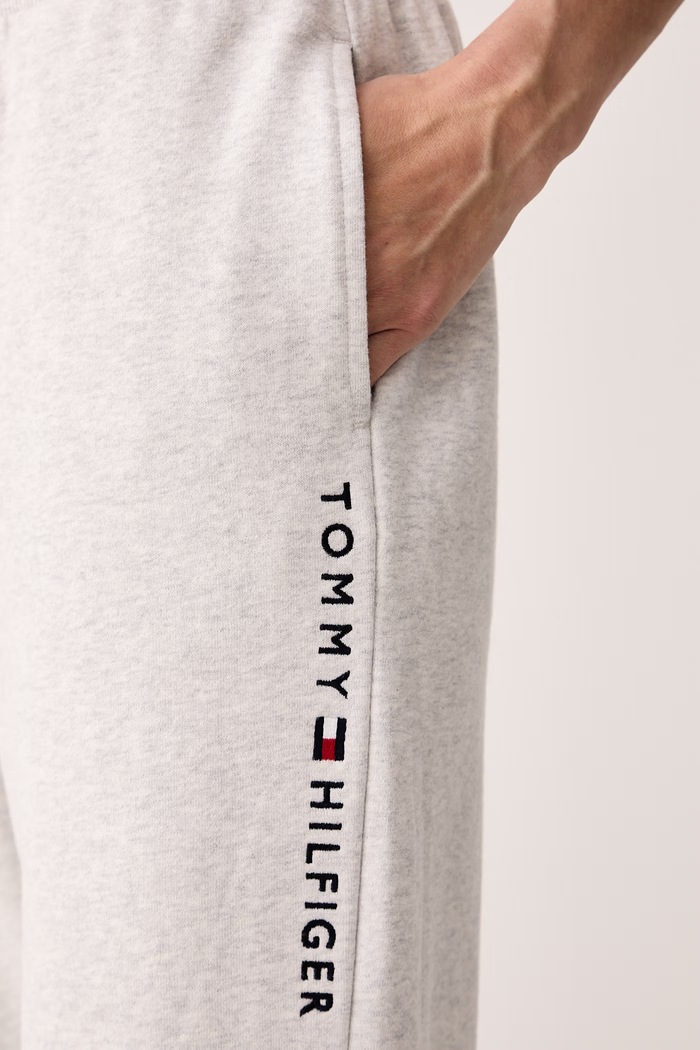 Nohavice loungewear dámske bavlnené Tommy Hilfiger UW0UW06620 sivá