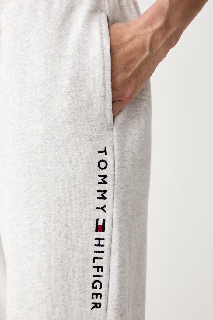Nohavice loungewear dámske bavlnené Tommy Hilfiger UW0UW06620 sivá