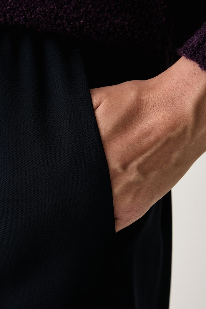 Штани жіночі віскозні Tavati4 BOSS 50578586 темно-синій