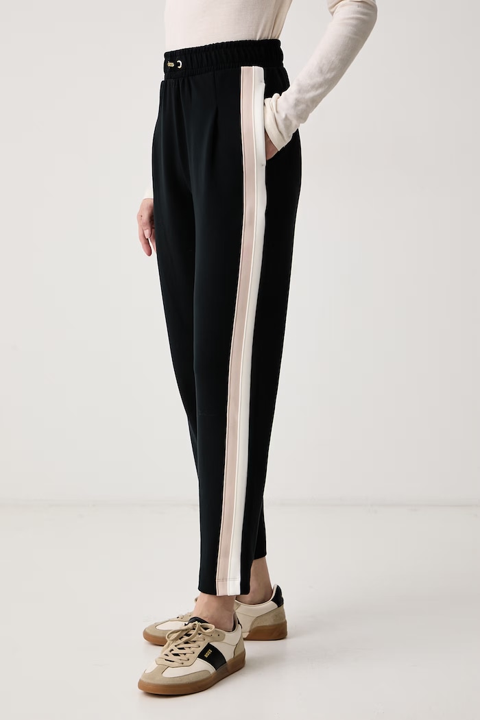 Spodnie dresowe damskie z modalem Mirage_Pants Tapered BOSS 50571041 czarny
