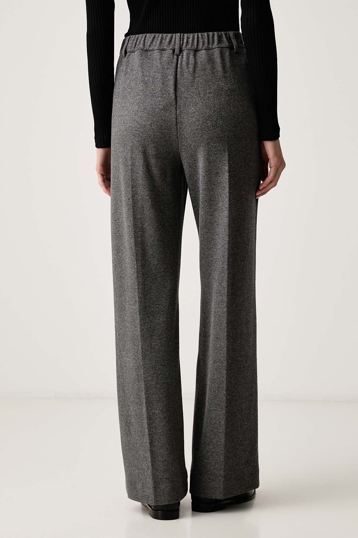 Odzież Weekend Max Mara Spodnie damskie WKDORATA 2625786032600 szary