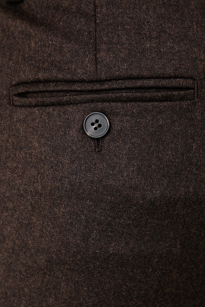 Spodnie regular męskie z wełną WKDCALDAIA Weekend Max Mara 2625136112600 brązowy