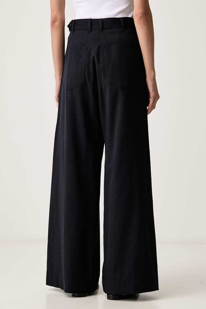 Odzież Weekend Max Mara Spodnie damskie z wełną WKDBRAVO 2625136092600 granatowy