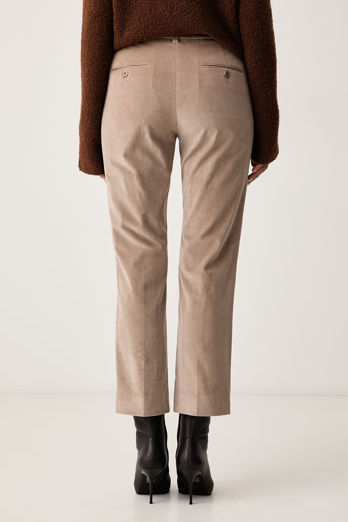 Odzież Weekend Max Mara Spodnie damskie sztruksowe WKDMARRUCA 2625136022600 brązowy