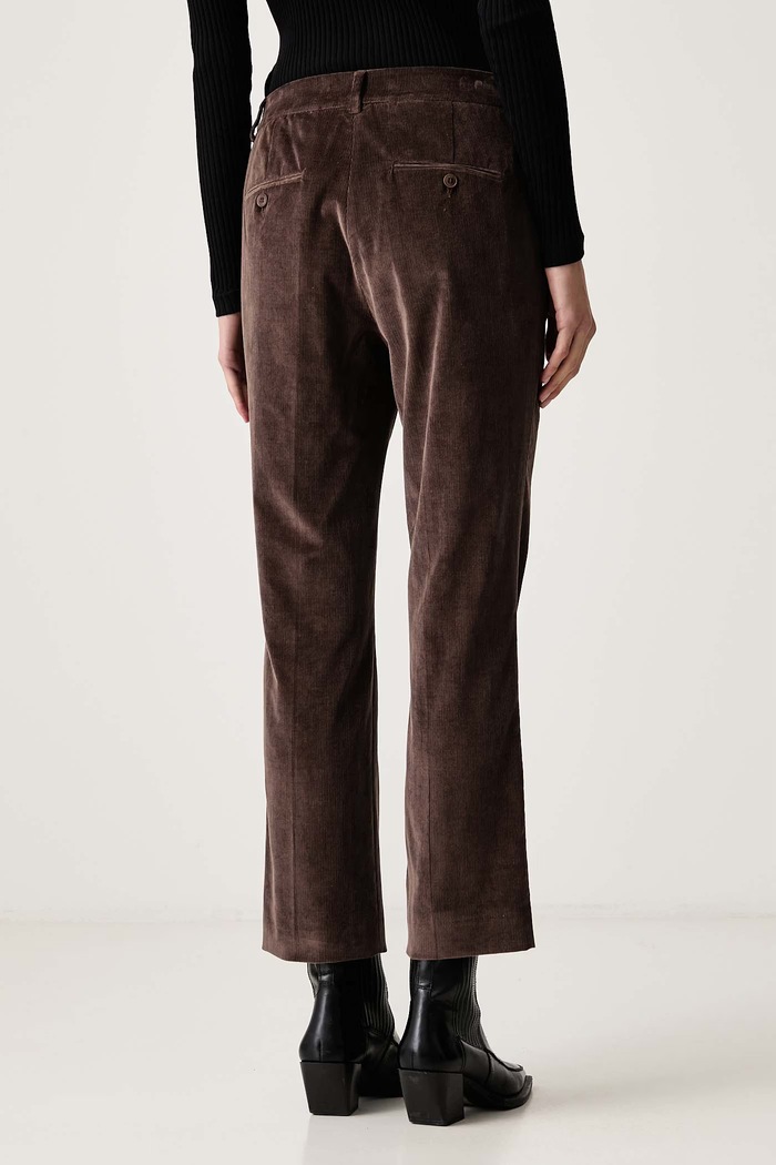 Odzież Weekend Max Mara Spodnie damskie sztruksowe WKDMARRUCA 2625136022600 brązowy
