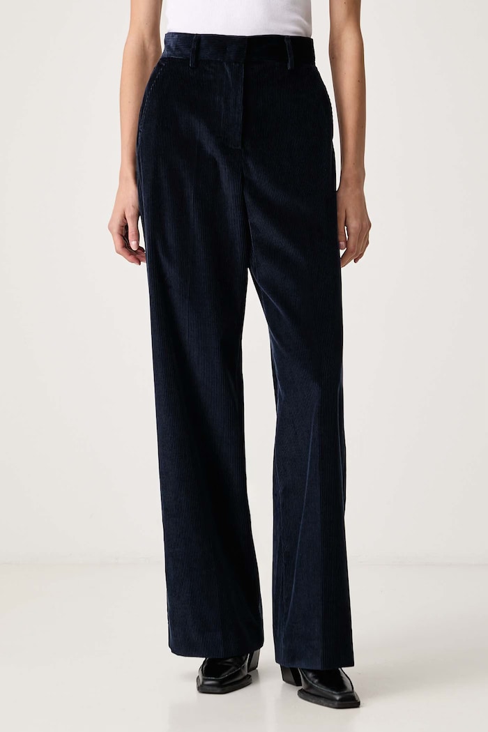 Weekend Max Mara Spodnie damskie sztruksowe WKDTANIA granatowy 2625136012600