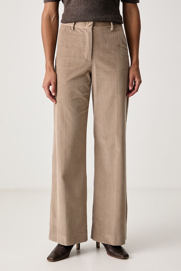 Weekend Max Mara Spodnie damskie sztruksowe WKDTANIA beżowy 2625136012600