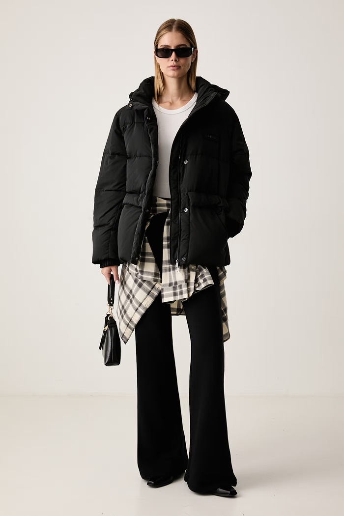 Miss Sixty Spodnie dresowe damskie bawełniane 6M3PJ17600 czarny AW26
