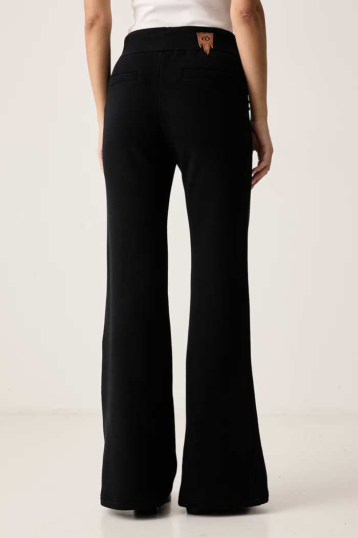 Odzież Miss Sixty Spodnie dresowe damskie bawełniane 6M3PJ17600 czarny