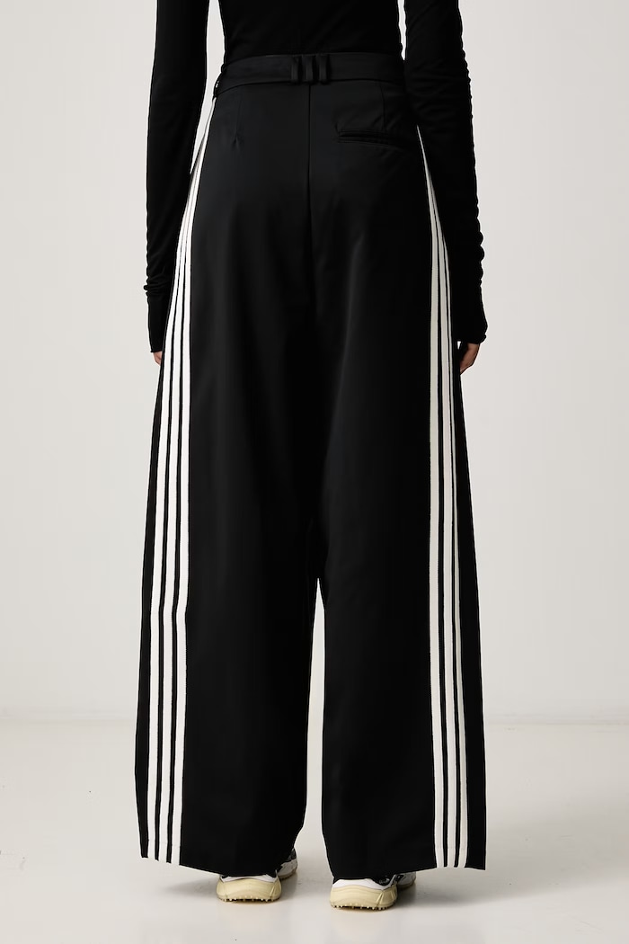 Odzież adidas Originals Spodnie damskie KR9617 czarny
