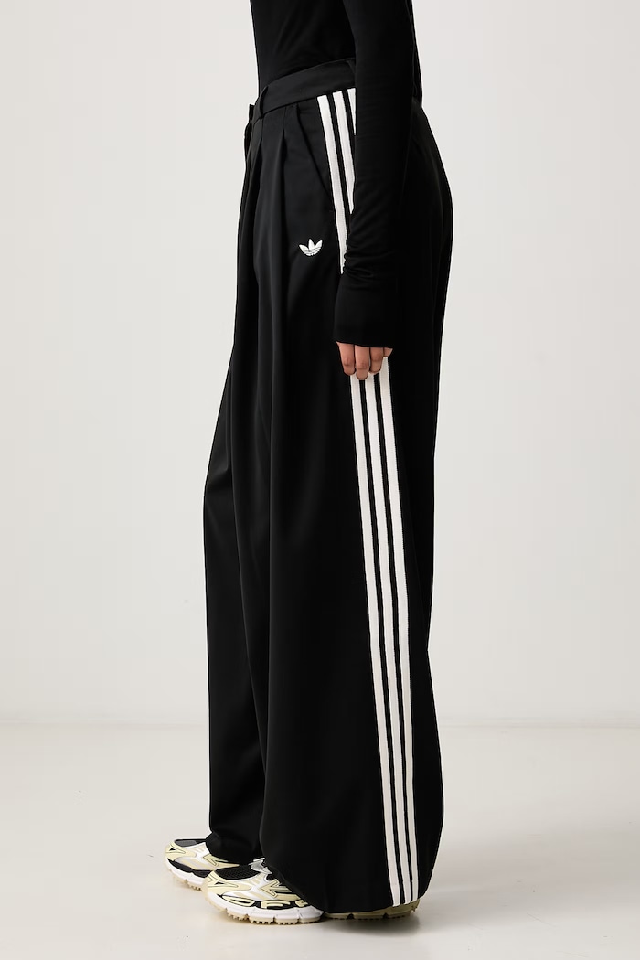 Spodnie damskie adidas Originals KR9617 czarny