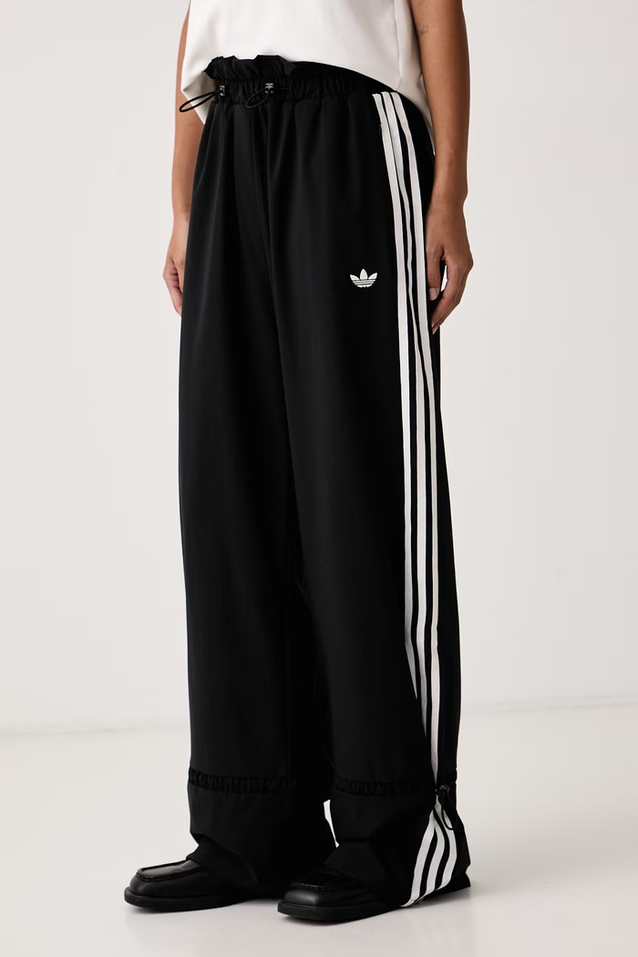Spodnie dresowe damskie Micro Pleat Injection adidas Originals LG4283 czarny