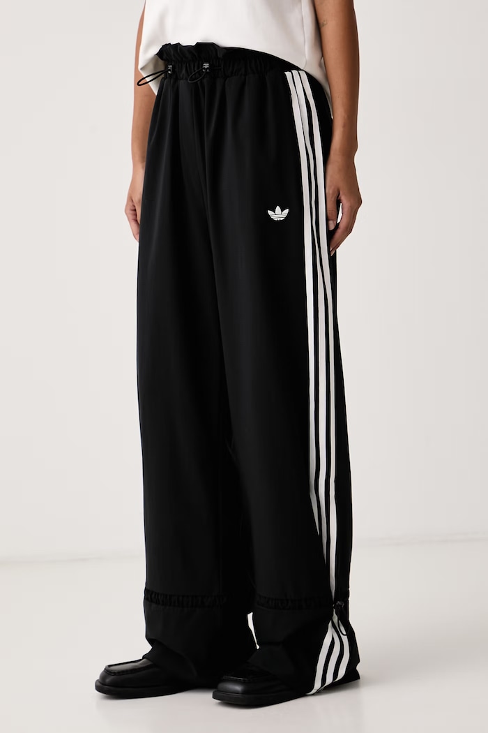 Spodnie dresowe damskie Micro Pleat Injection adidas Originals LG4283 czarny