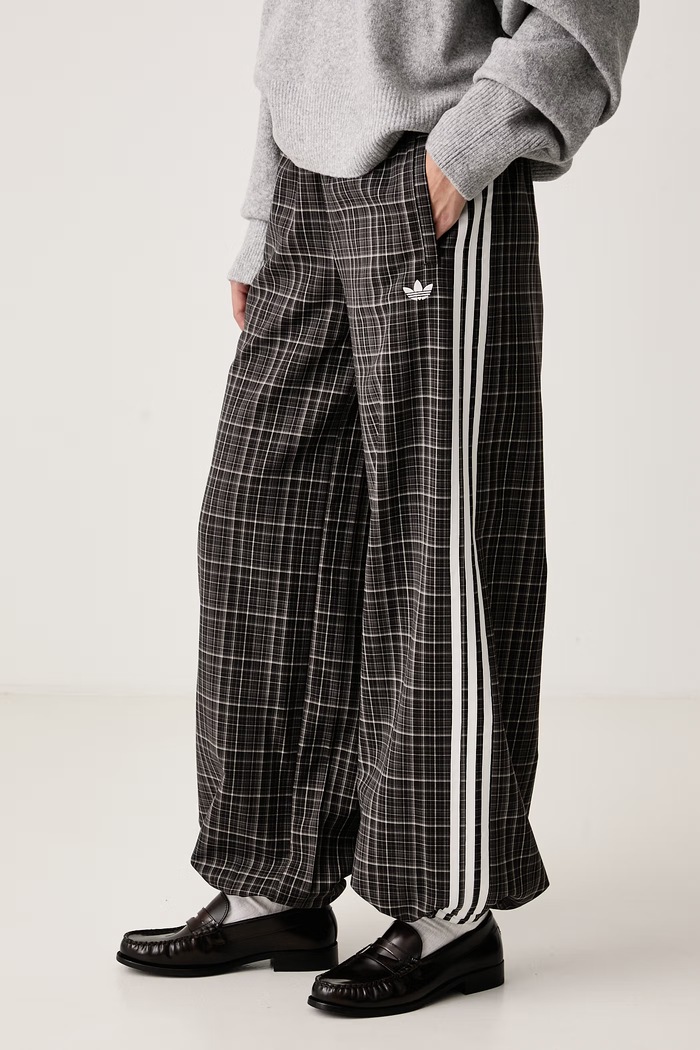 Pantaloni pentru femei Advanced Archive adidas Originals LG3958 maro