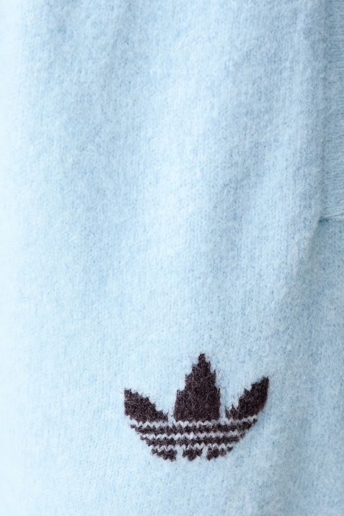 Spodnie dresowe damskie z dodatkiem wełny Essentials adidas Originals LF6547 niebieski