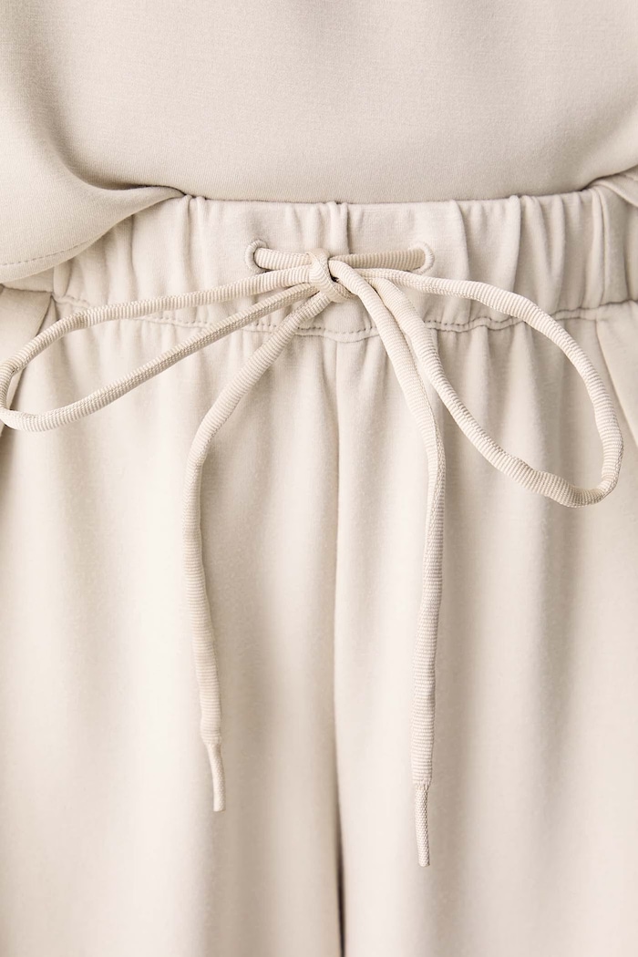 Spodnie wide leg damskie Adiluna Season 2 x Jennie adidas Originals beżowy LD4965