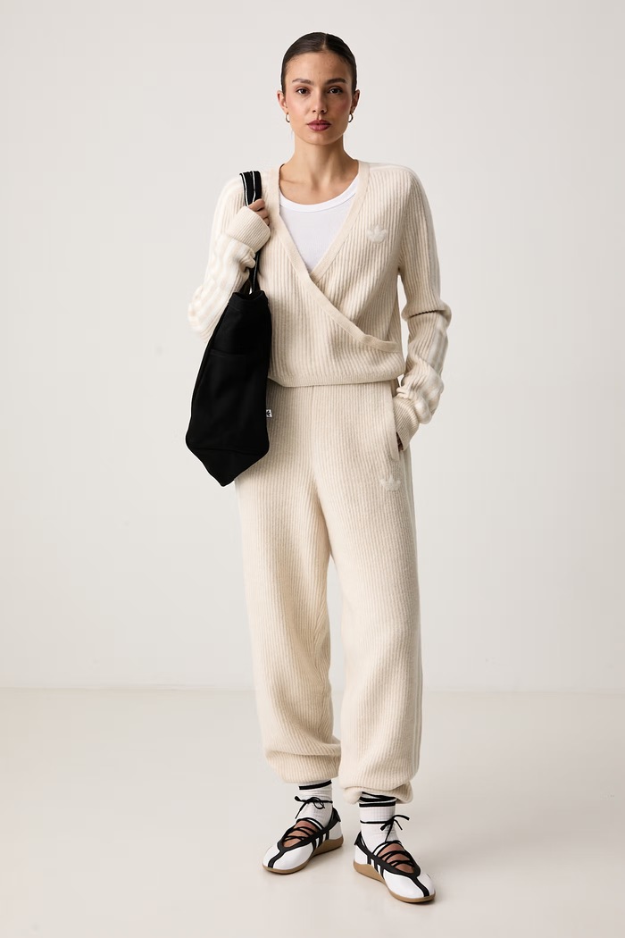 adidas Originals Pantaloni de trening pentru femei cu amestec de lână Adiluna Season 2 x Jennie LD4963 bej AW26