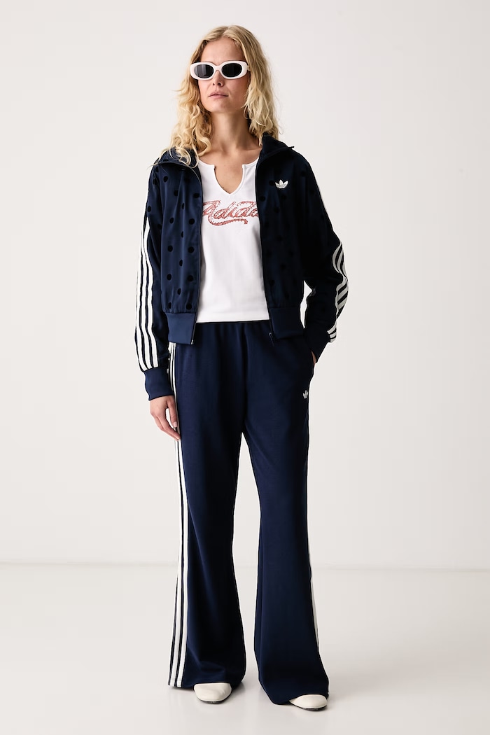 adidas Originals Pantaloni de trening pentru femei KX6889 bleumarin AW26
