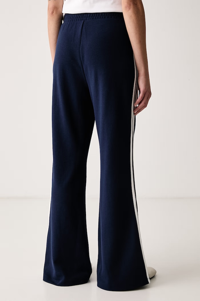 Îmbrăcăminte adidas Originals Pantaloni de trening pentru femei KX6889 bleumarin