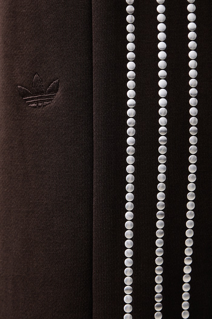 Spodnie dresowe damskie z bawełną adidas Originals brązowy KT4669