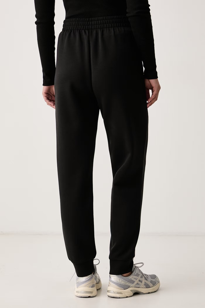 Odzież Lacoste Spodnie dresowe damskie XF0189 czarny