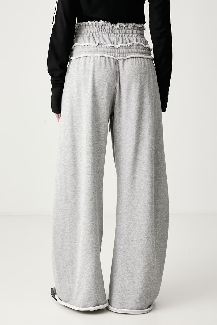 Odzież adidas Originals Spodnie wide leg damskie bawełniane SST Double KT1932 szary