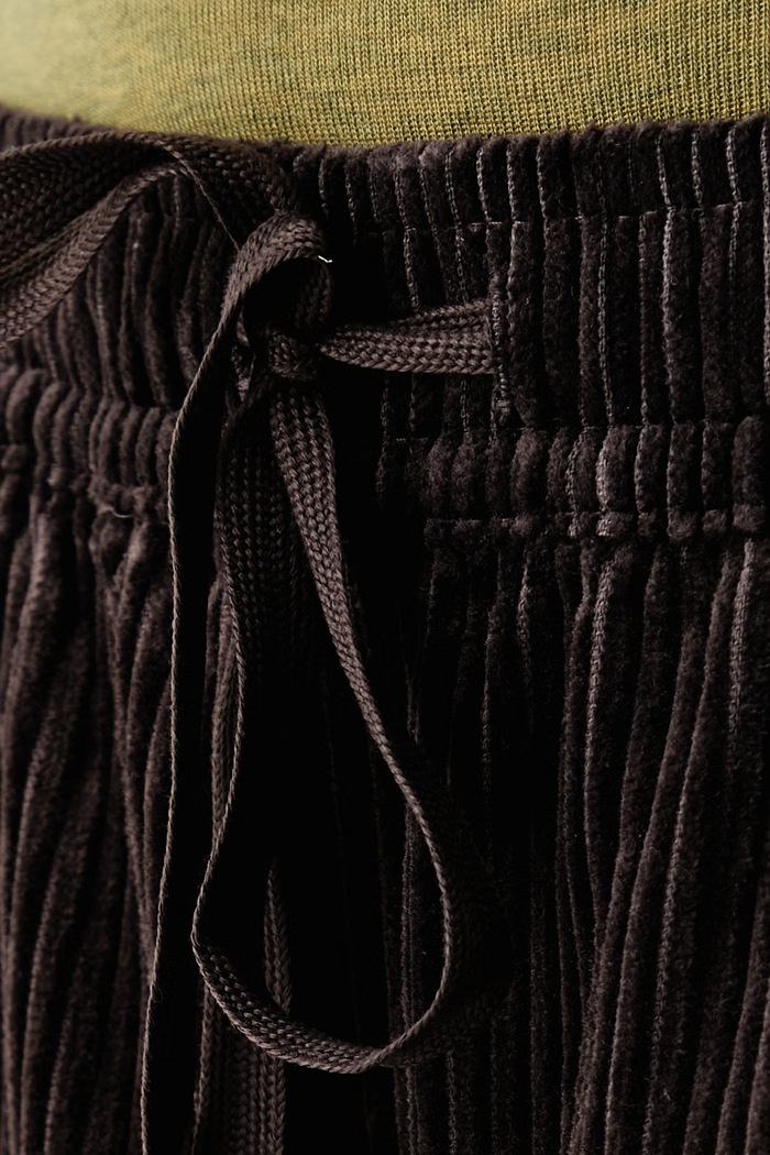Spodnie dresowe damskie bawełniane Corduroy adidas Originals brązowy KT0064