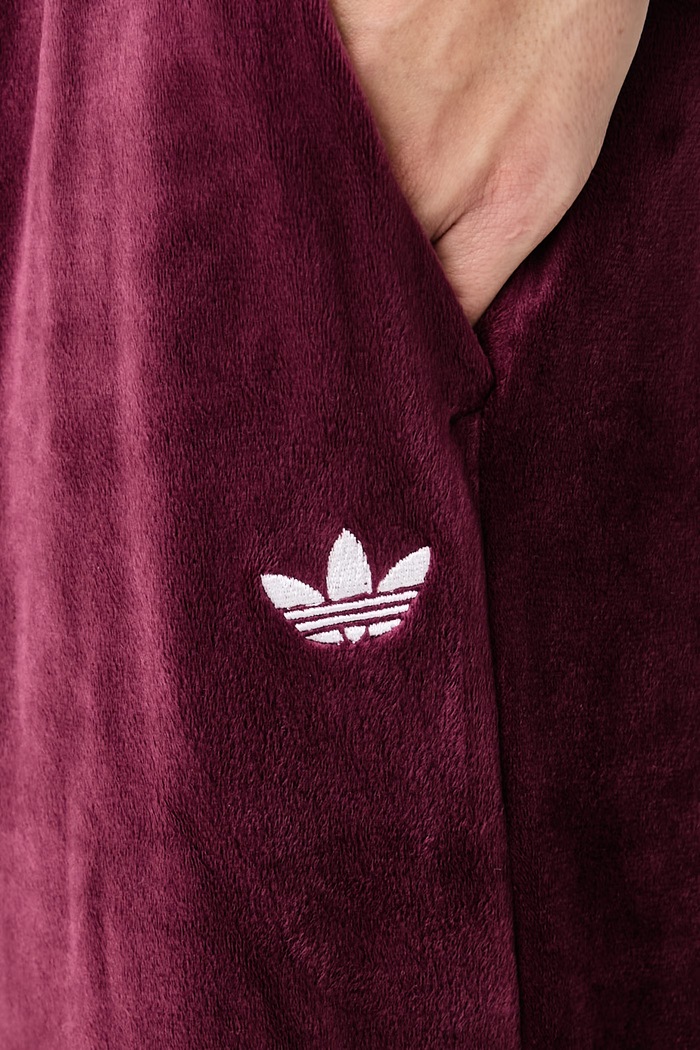 Spodnie dresowe damskie welurowe Essentials Velour adidas Originals KR9178 bordowy