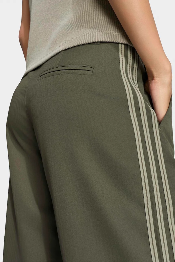 Spodnie dresowe damskie Firebird adidas Originals zielony KR7076