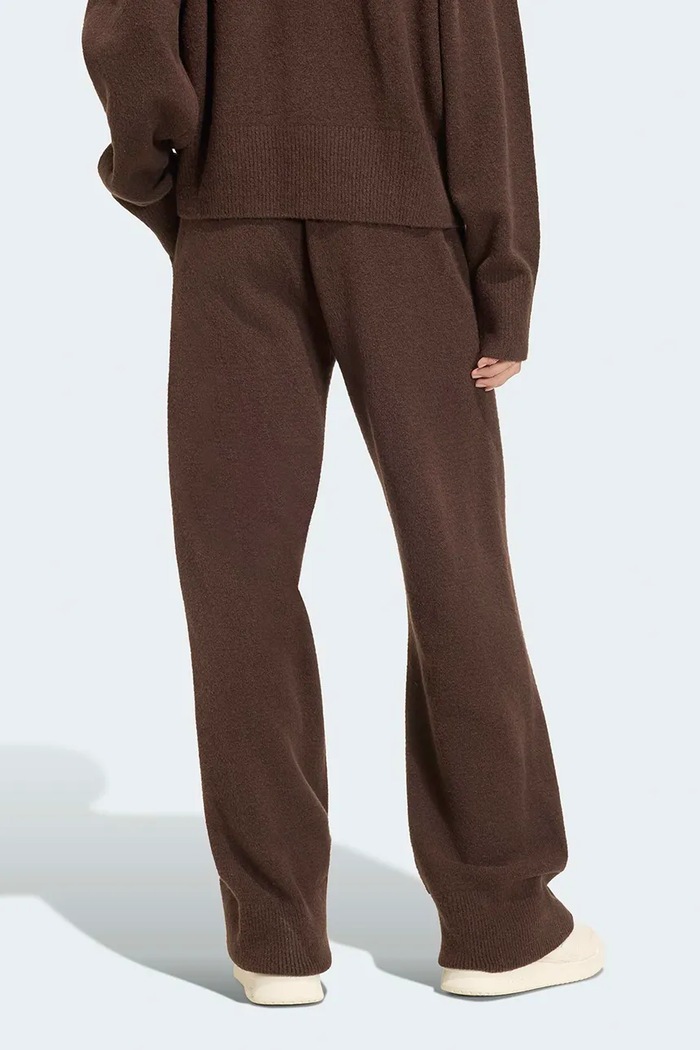 adidas Originals Teplákové nohavice dámske Essentials Knit IA4437 hnedá AW26