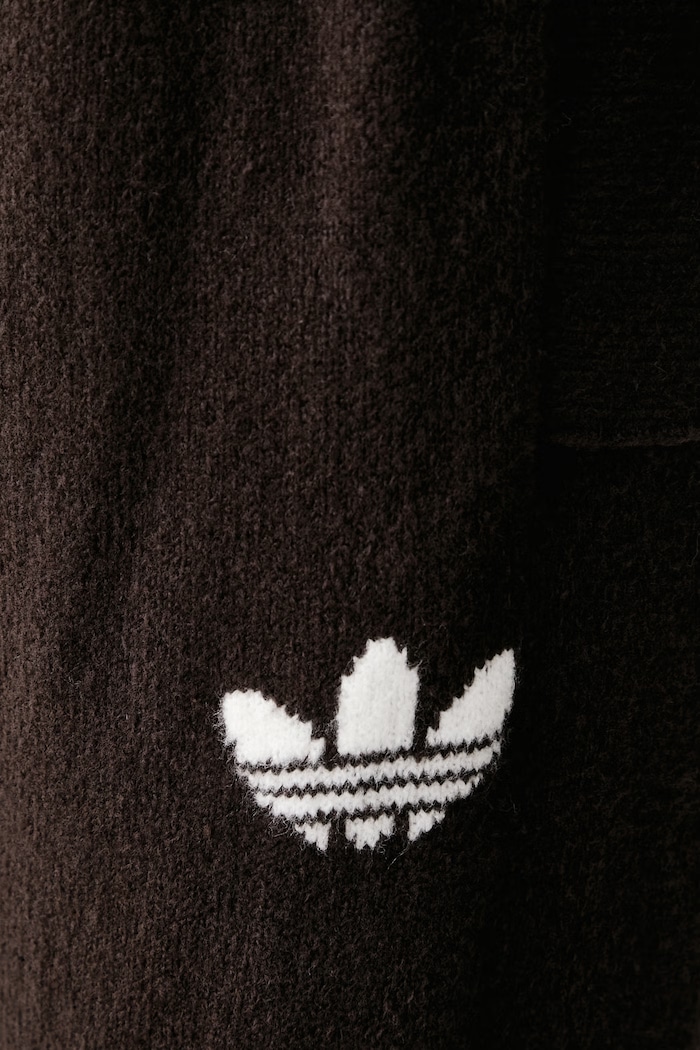 Spodnie dresowe damskie Essentials Knit adidas Originals IA4437 brązowy