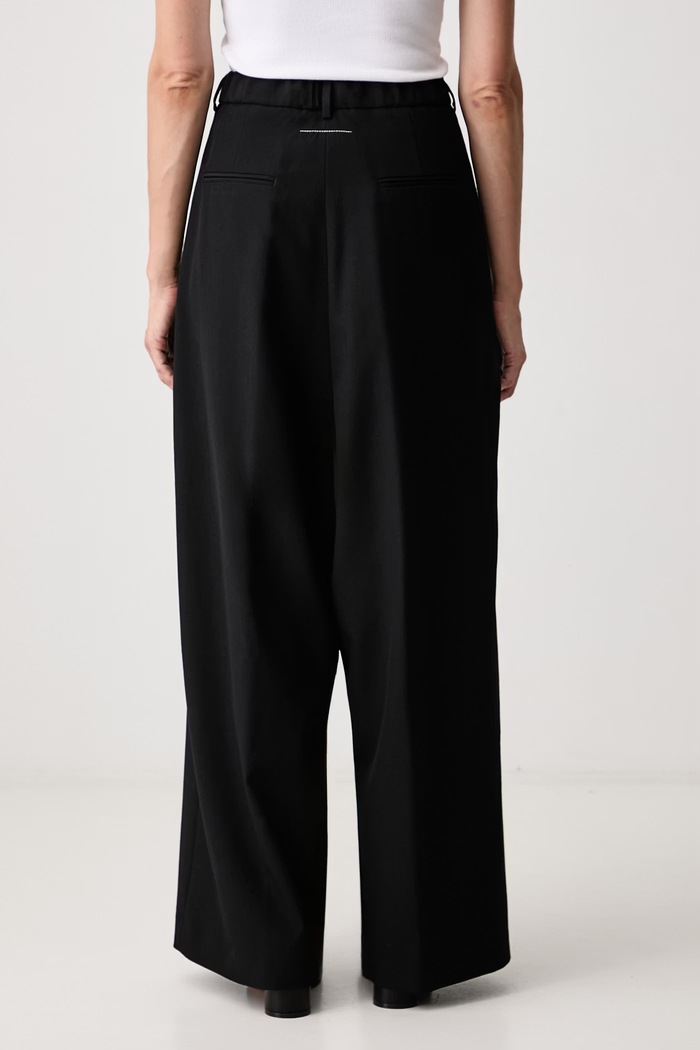 Odzież MM6 Maison Margiela spodnie damskie z dodatkiem wełny S52KA0576.M35436 czarny