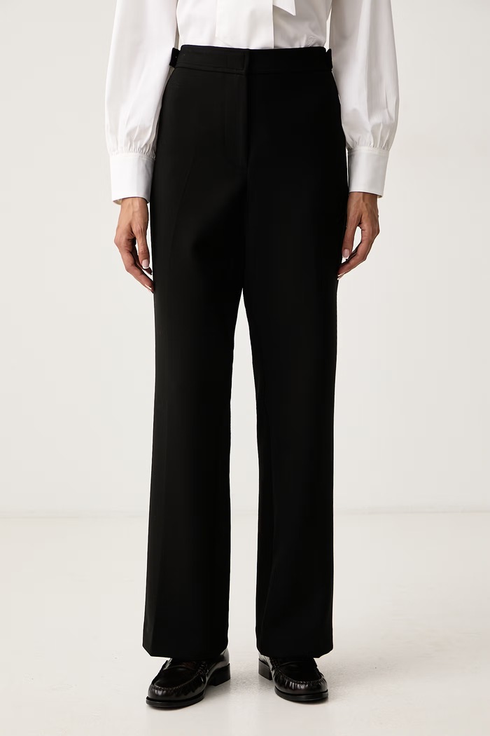 Tommy Hilfiger Ravne hlače za žene crna WW0WW52204