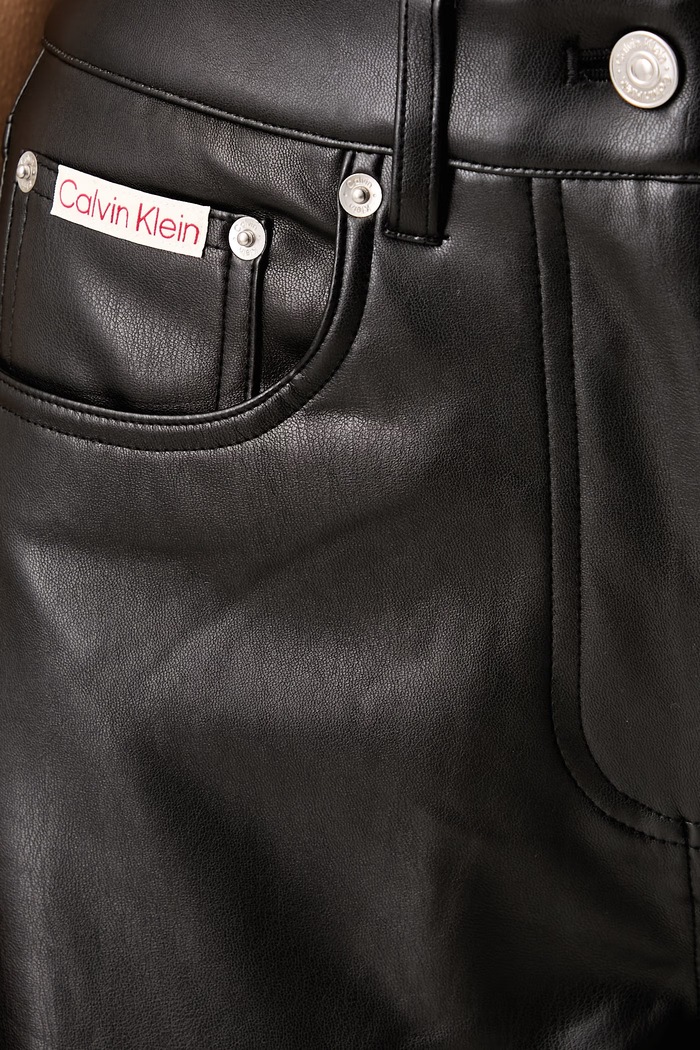 Παντελόνι wide leg γυναικείο από συνθετικό δέρμα Calvin Klein Jeans LV047H629G μαύρο