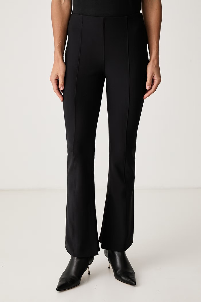 Calvin Klein Hlače flare za žene crna LV044H217G