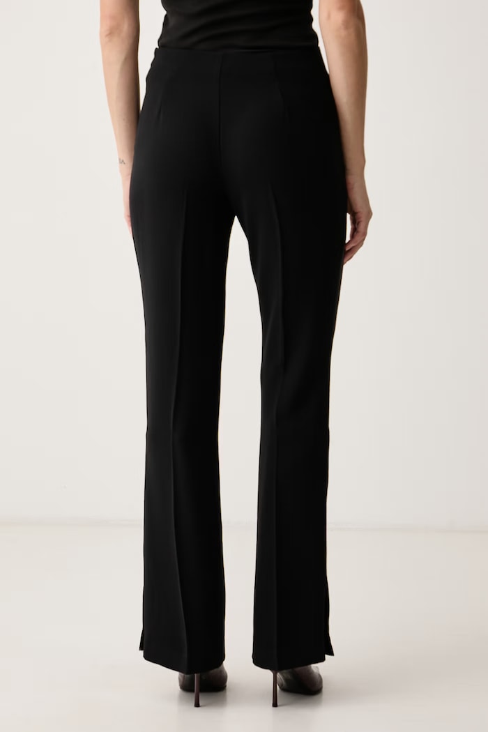 Odzież Armani Exchange Spodnie garniturowe damskie XW002946.AF16151 czarny