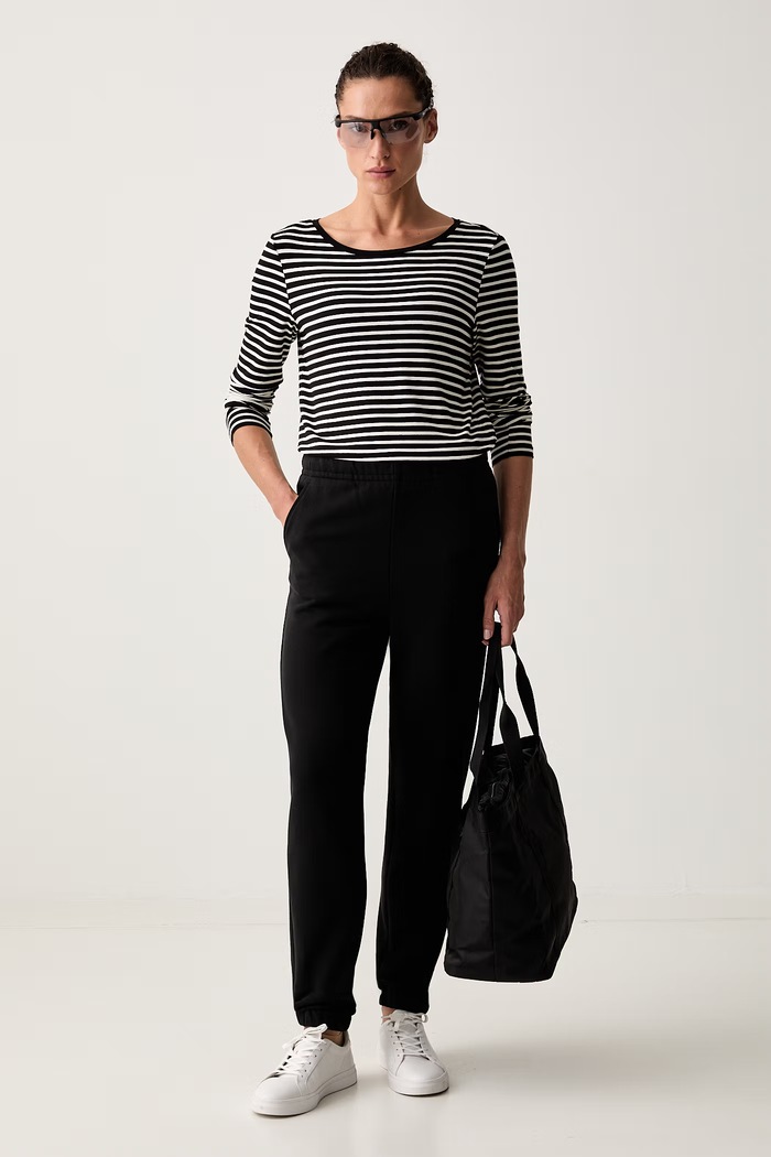 Lacoste spodnie dresowe damskie bawełniane XF5268 czarny AW26