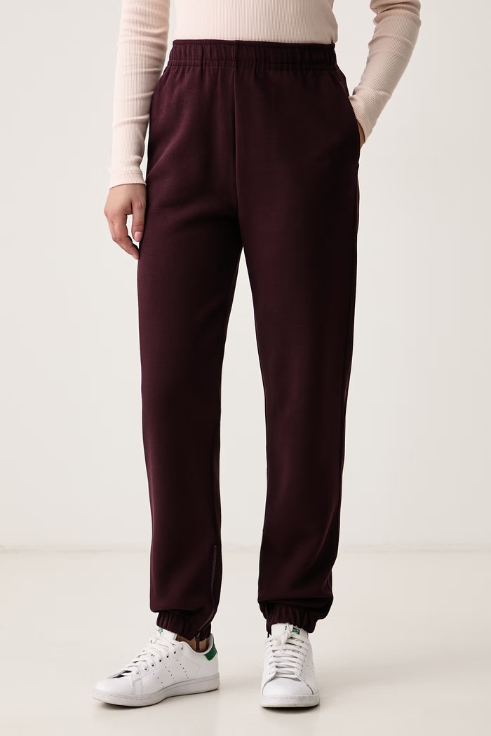 Lacoste Spodnie dresowe damskie z bawełną bordowy XF5244