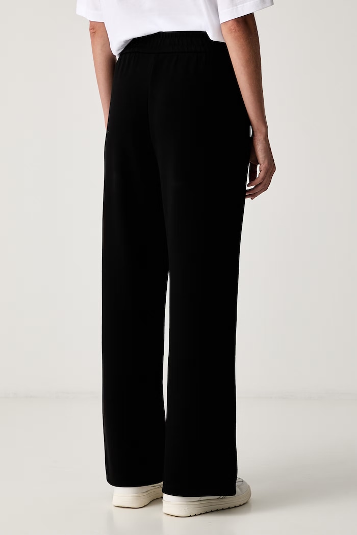 Одяг Armani Exchange спортивні штани жіночі XW002854.AF16111 чорний
