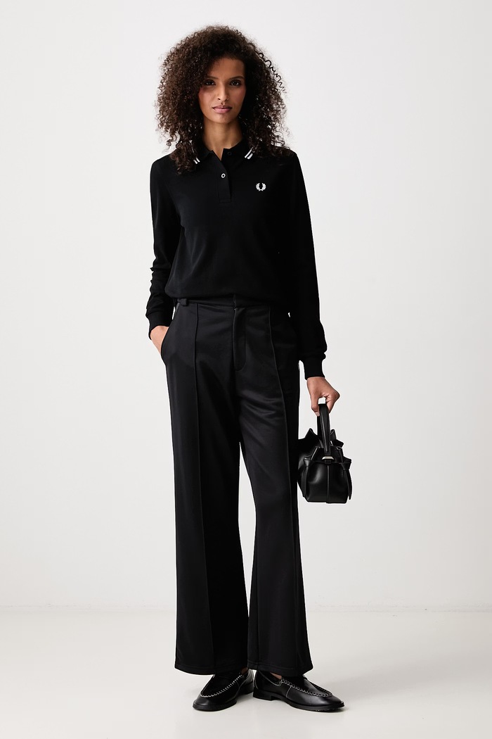 Fred Perry Spodnie damskie T3112.102 czarny AW26