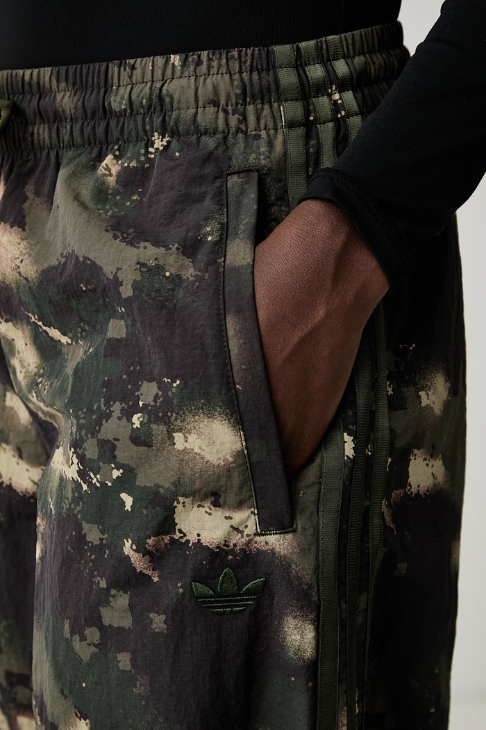 adidas Originals спортивные штаны для женщин Camouflage Adilenium LF3003