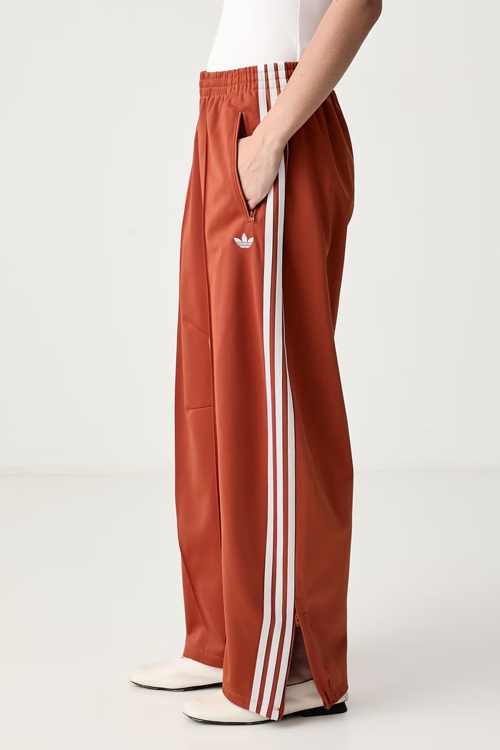 Spodnie dresowe damskie Firebird Barrel adidas Originals LF1062 pomarańczowy