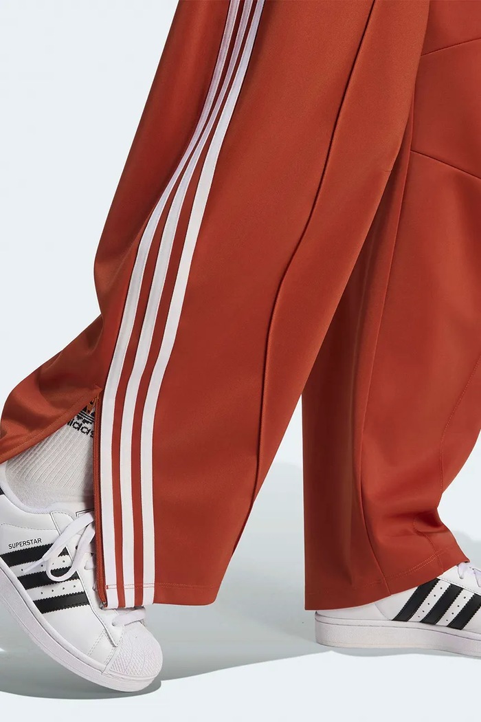 Спортивные штаны для женщин Firebird Barrel adidas Originals оранжевый LF1062